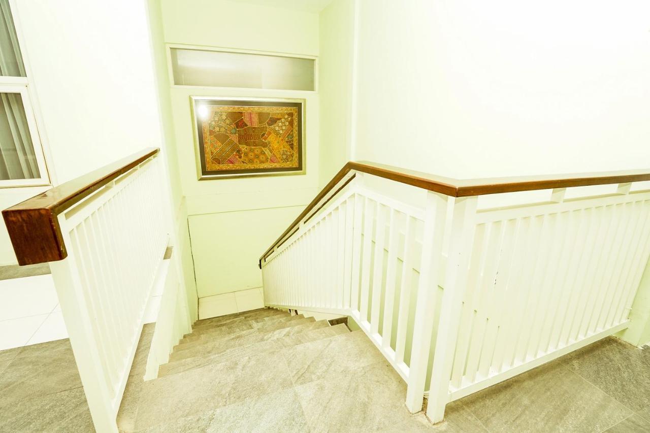 Ardhya Guesthouse Syariah By Ecommerceloka Sidoarjo Exterior photo