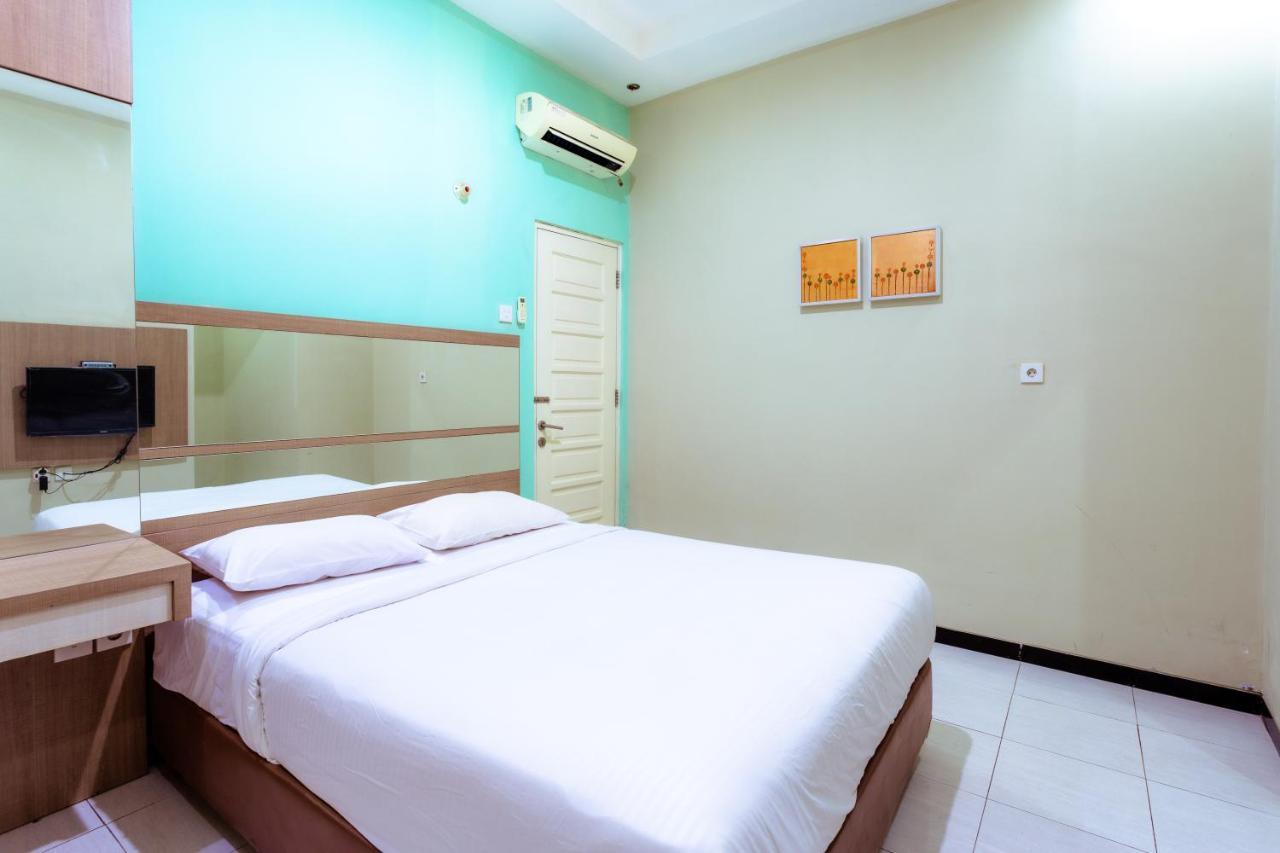 Ardhya Guesthouse Syariah By Ecommerceloka Sidoarjo Exterior photo